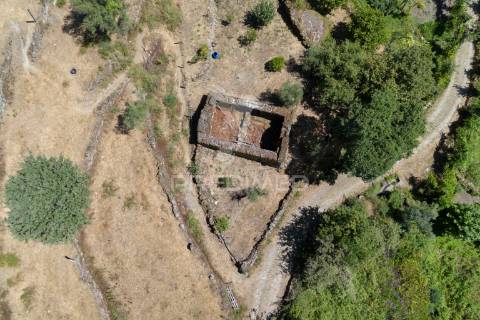 Terreno urbano- cibões & brufe