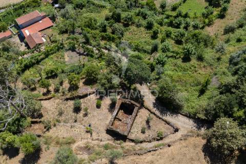 Terreno urbano- cibões & brufe