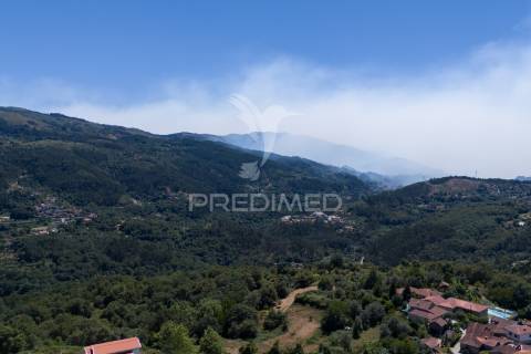 Terreno urbano- cibões & brufe