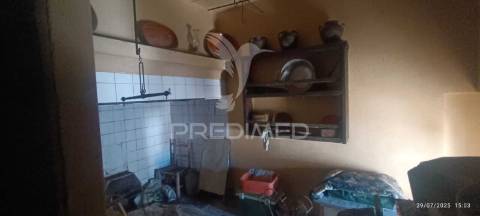 Casa na  vila de nisa