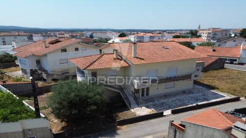 Moradia de sonho no centro de fátima