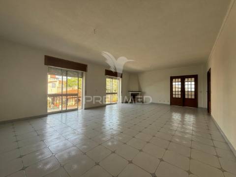 Moradia de sonho no centro de fátima