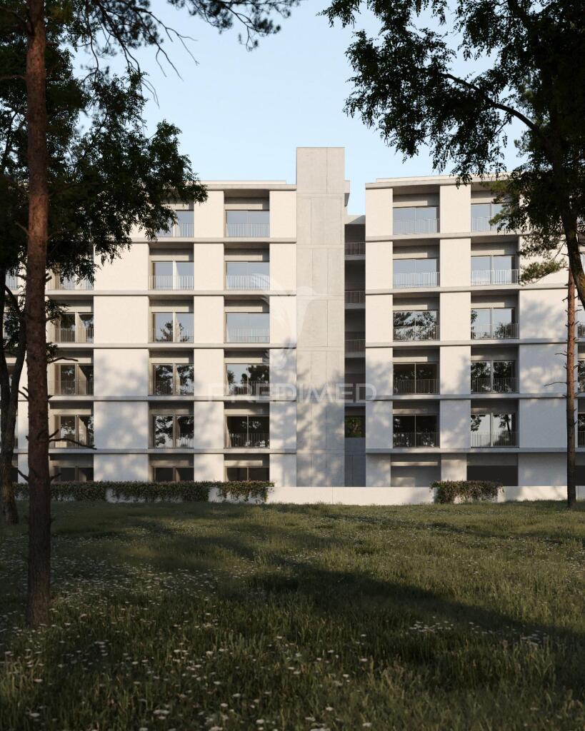 T2 orientação poente  (edifício nasoni porto)