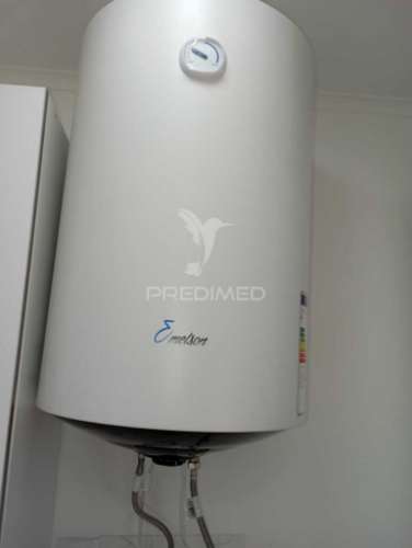 Quinta t1  área  12400 m2 a 4 km almeirim e 50 minutos de lisboa