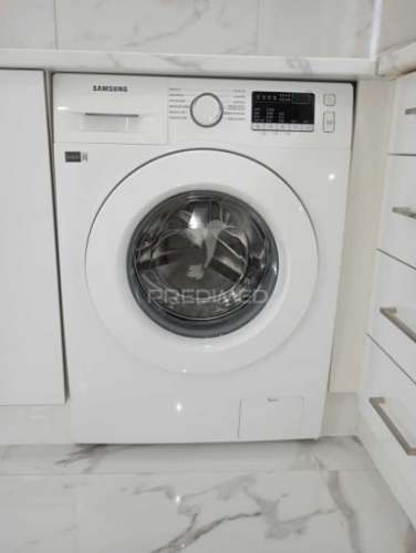 Quinta t1  área  12400 m2 a 4 km almeirim e 50 minutos de lisboa