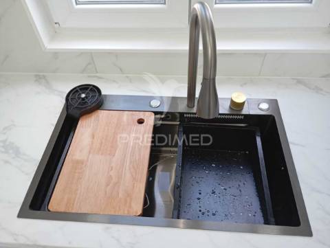 Quinta t1  área  12400 m2 a 4 km almeirim e 50 minutos de lisboa