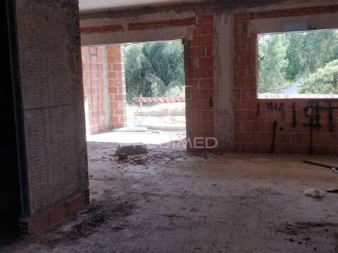 T2 quinta da polvora vele de milhaçcos c/parqueamento