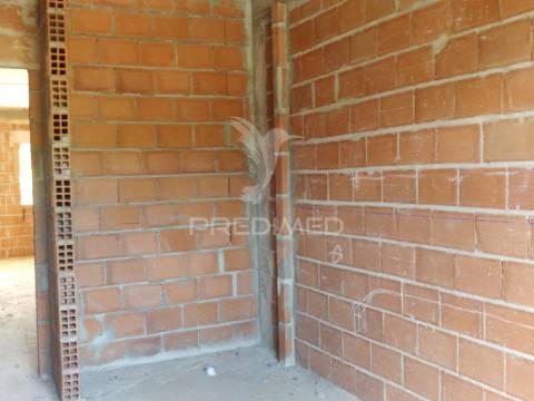 T2 duplex c/parqueamento, churrasqueira