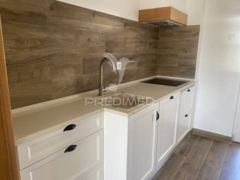 Moradia t3 com terraço em santiago do cacém