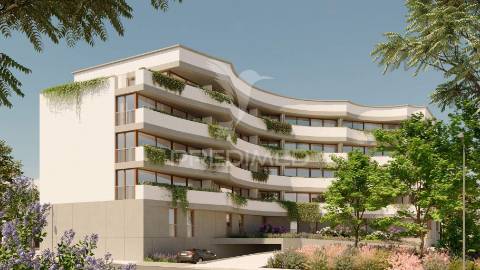 Apartamento t1 com varanda e parqueamento coberto