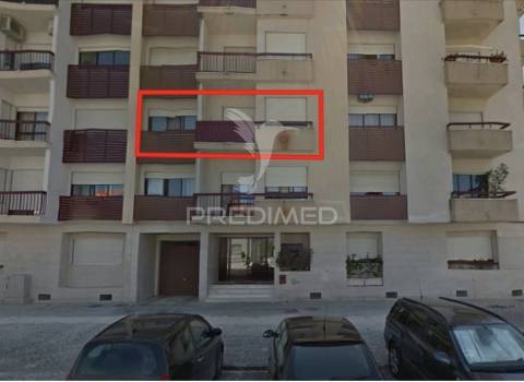 Apartamento t3 amplo no planalto de santarém – localização imbatível!