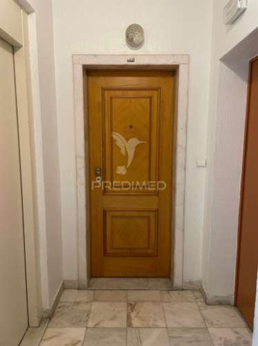 Apartamento t3 amplo no planalto de santarém – localização imbatível!