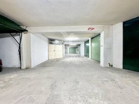 Encontre o seu espaço...fantástico apartamento renovado