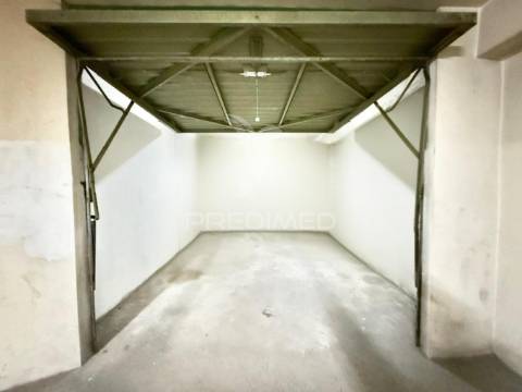 Encontre o seu espaço...fantástico apartamento renovado