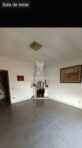 Duplex t2 + sotão aberto c./ quarto e sala ( manteigadas -  setúbal )