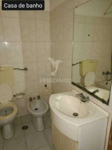 Duplex t2 + sotão aberto c./ quarto e sala ( manteigadas -  setúbal )