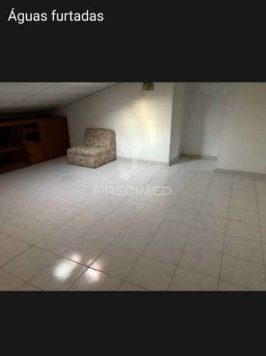 Duplex t2 + sotão aberto c./ quarto e sala ( manteigadas -  setúbal )