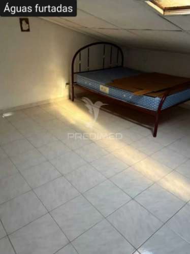 Duplex t2 + sotão aberto c./ quarto e sala ( manteigadas -  setúbal )