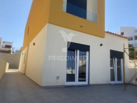 Moradia v3 em vila nova de santo andré