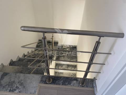 Moradia v3 em vila nova de santo andré