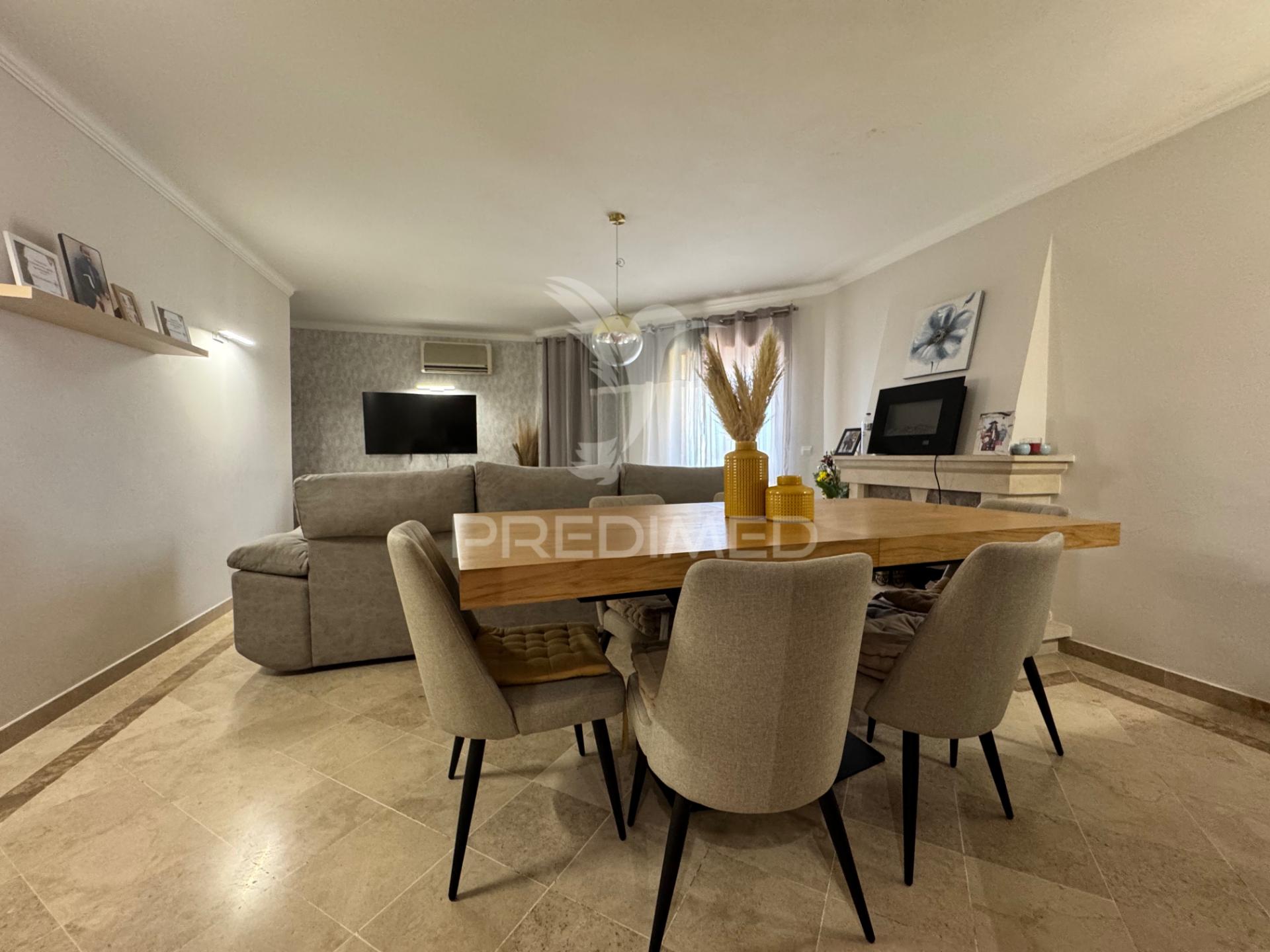 Espaçoso duplex em são domingos, santarém.