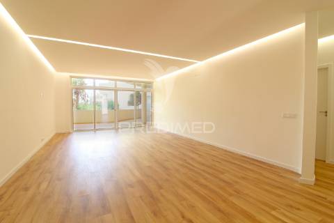 Apartamento t2 de luxo - arrendamento anual