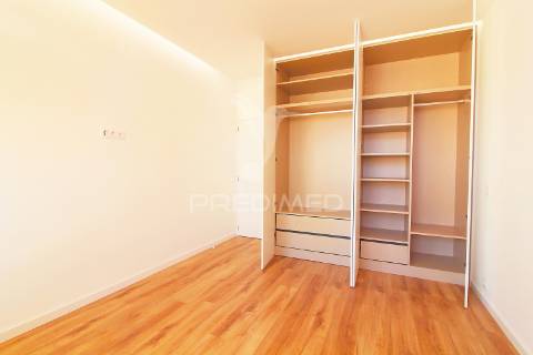 Apartamento t2 de luxo - arrendamento anual