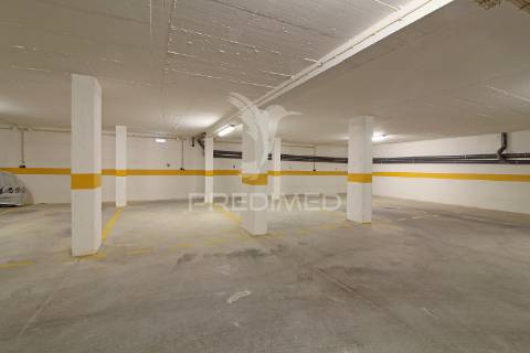 Apartamento t2 de luxo - arrendamento anual