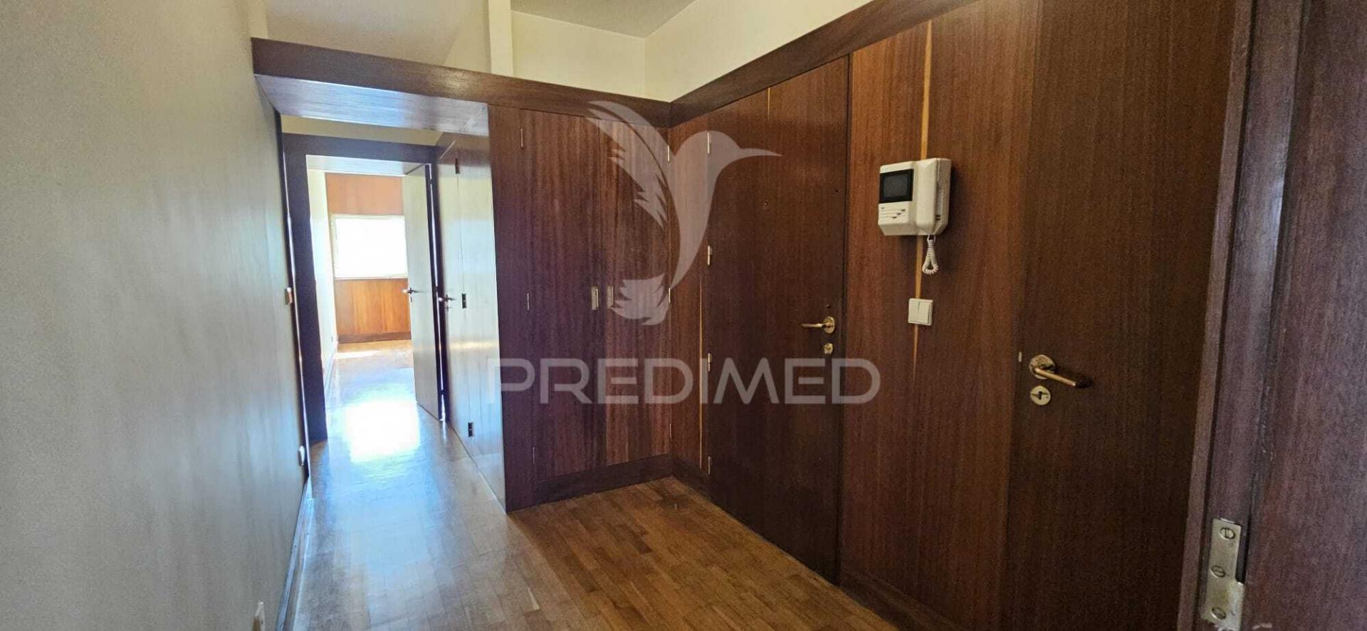 T3 + escritório- garagem ind. 2 autos- condomínio fechado