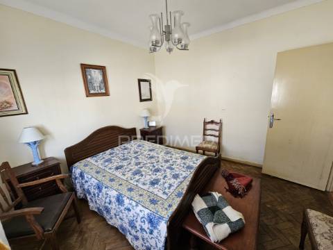 Moradia t3 com quintal e garagem