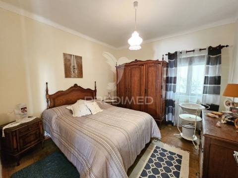 Moradia t3 com quintal e garagem