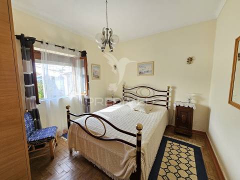 Moradia t3 com quintal e garagem