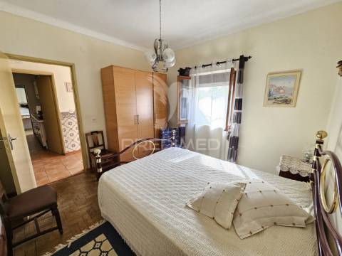 Moradia t3 com quintal e garagem