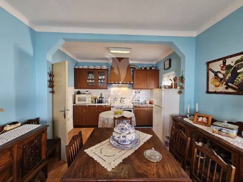 Moradia t3 com quintal e garagem