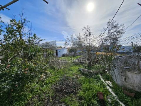 Moradia t3 com quintal e garagem