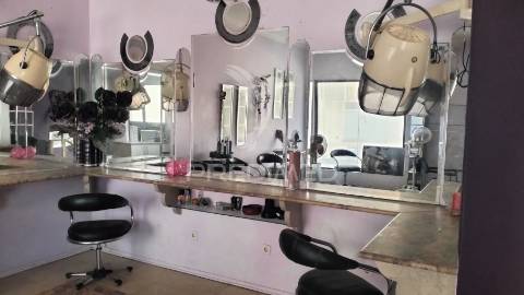 Loja para salão , estética ou para  comercio.