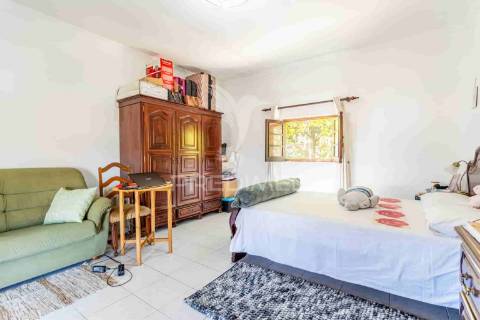 O seu cantinho no campo: casa de aldeia com quintinha