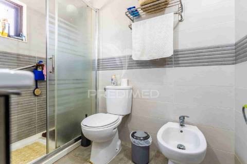 O seu cantinho no campo: casa de aldeia com quintinha