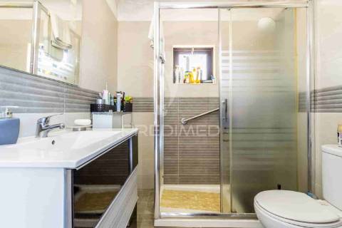 O seu cantinho no campo: casa de aldeia com quintinha