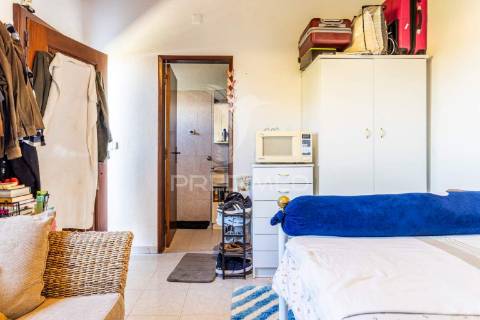 O seu cantinho no campo: casa de aldeia com quintinha