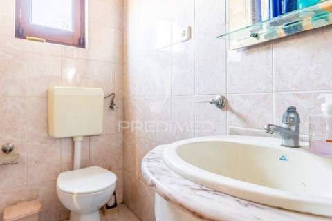 O seu cantinho no campo: casa de aldeia com quintinha