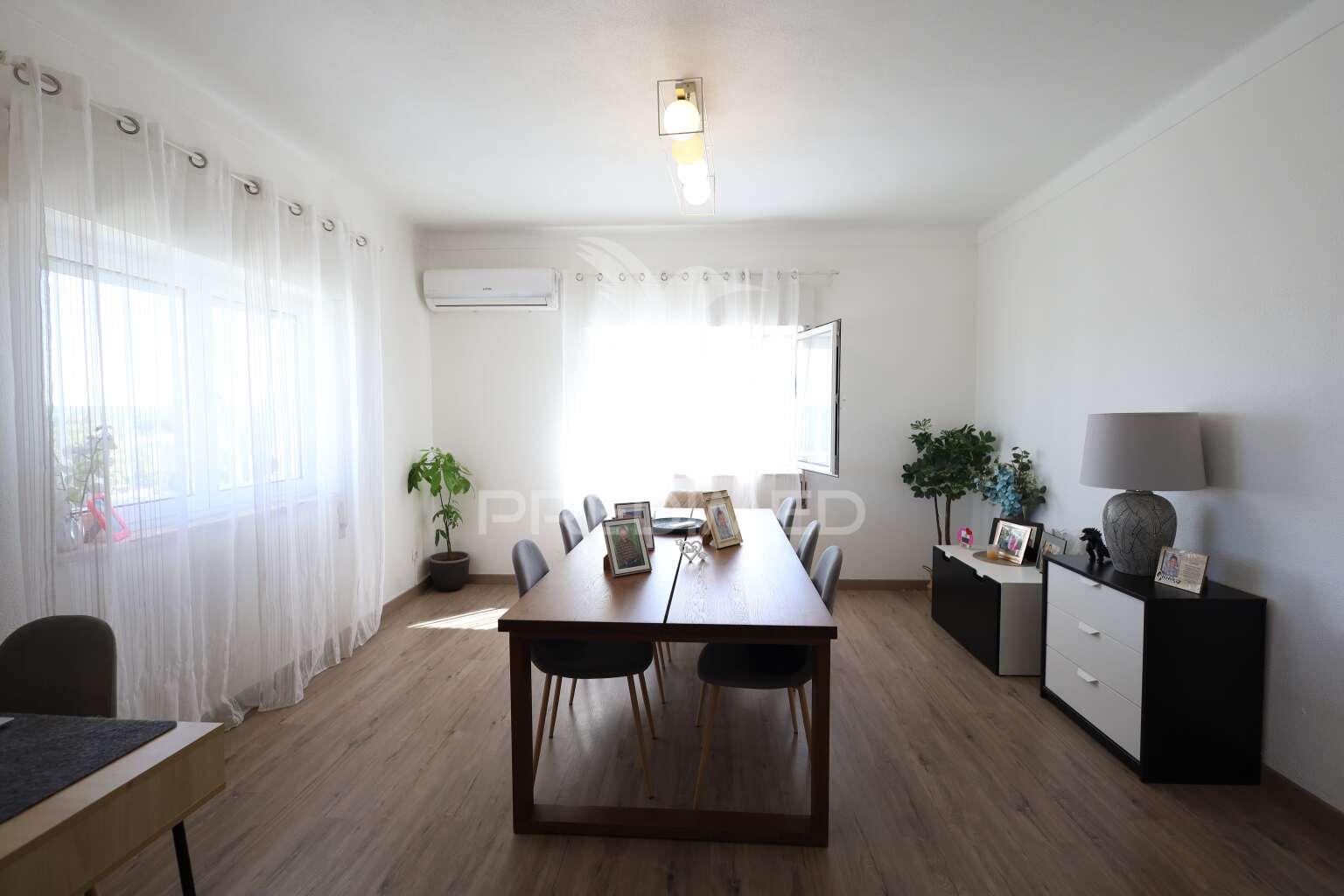 Moradia t3 com anexos