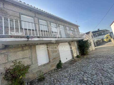 Moradia t3 à venda com terreno de 5.000 m² – carvalhal (mêda)