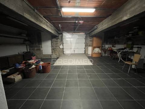 Moradia t3 à venda com terreno de 5.000 m² – carvalhal (mêda)