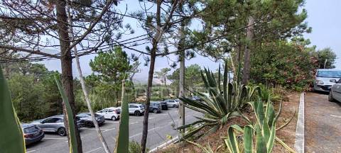 T1 magoito com varanda e parqueamento