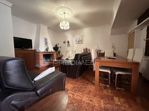 Moradia t7 com piscina e garagem na lagoa de albufeira