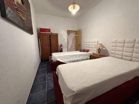 Moradia t7 com piscina e garagem na lagoa de albufeira