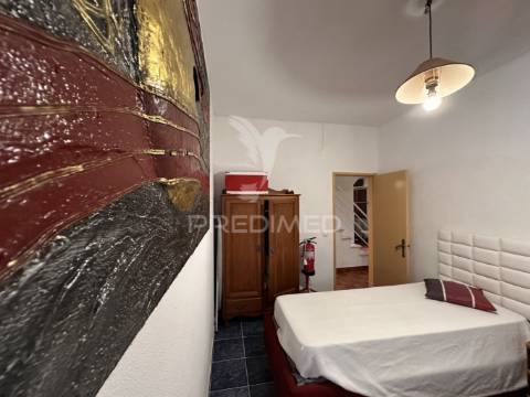 Moradia t7 com piscina e garagem na lagoa de albufeira