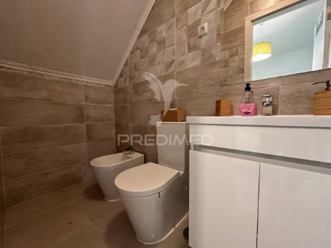 Moradia t7 com piscina e garagem na lagoa de albufeira