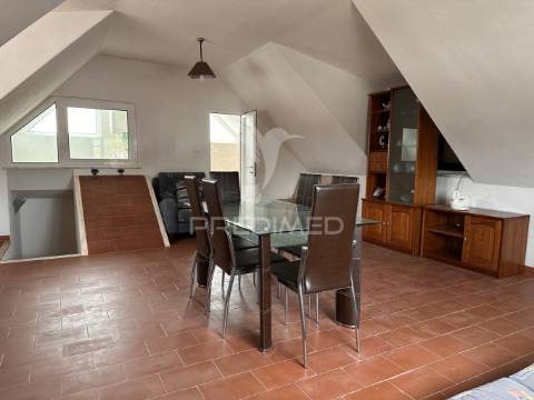 Moradia t7 com piscina e garagem na lagoa de albufeira